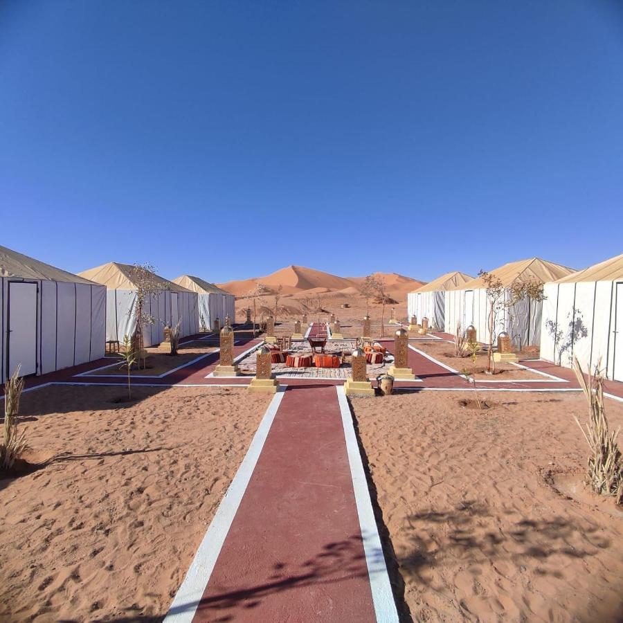 Hotel Tafouyte Luxury Camp Merzouga Esterno foto