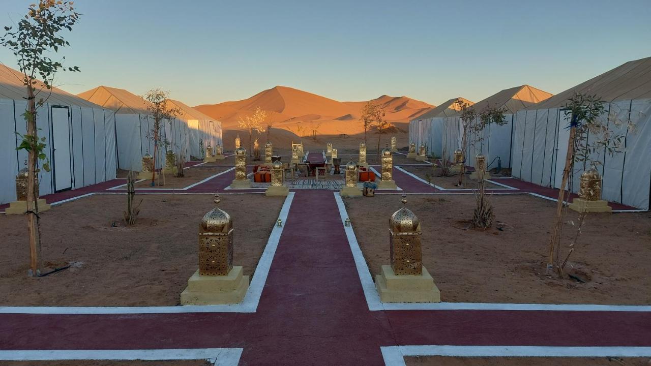 Hotel Tafouyte Luxury Camp Merzouga Esterno foto