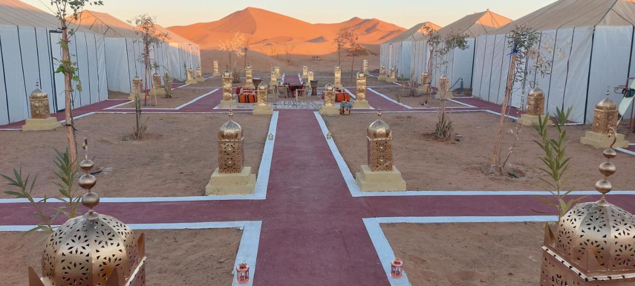 Hotel Tafouyte Luxury Camp Merzouga Esterno foto