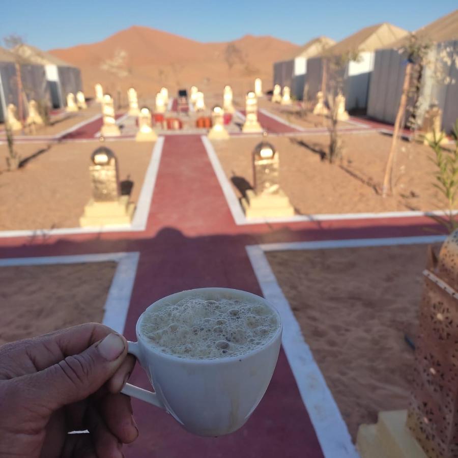 Hotel Tafouyte Luxury Camp Merzouga Esterno foto