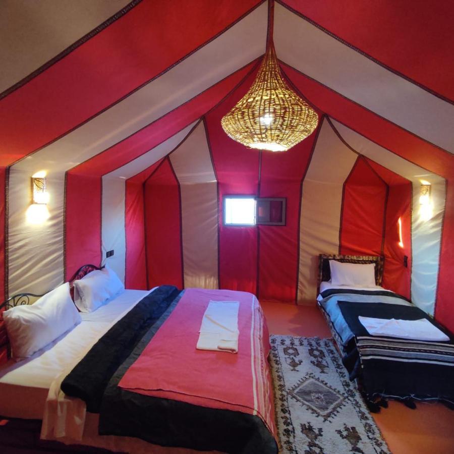 Hotel Tafouyte Luxury Camp Merzouga Esterno foto