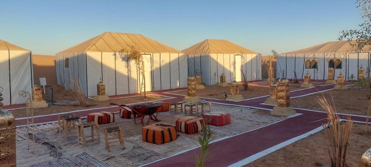 Hotel Tafouyte Luxury Camp Merzouga Esterno foto